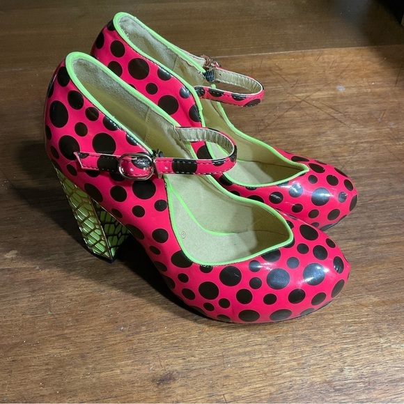 Polka Dot Platform Shoes - Pink and Green - Picture 2 of 11
